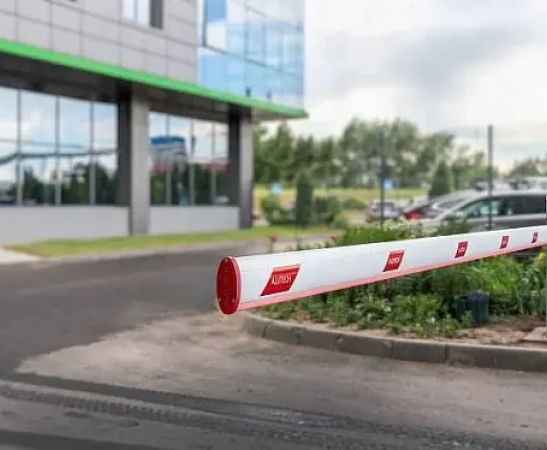 Установка автоматического шлагбаума в Геленджике